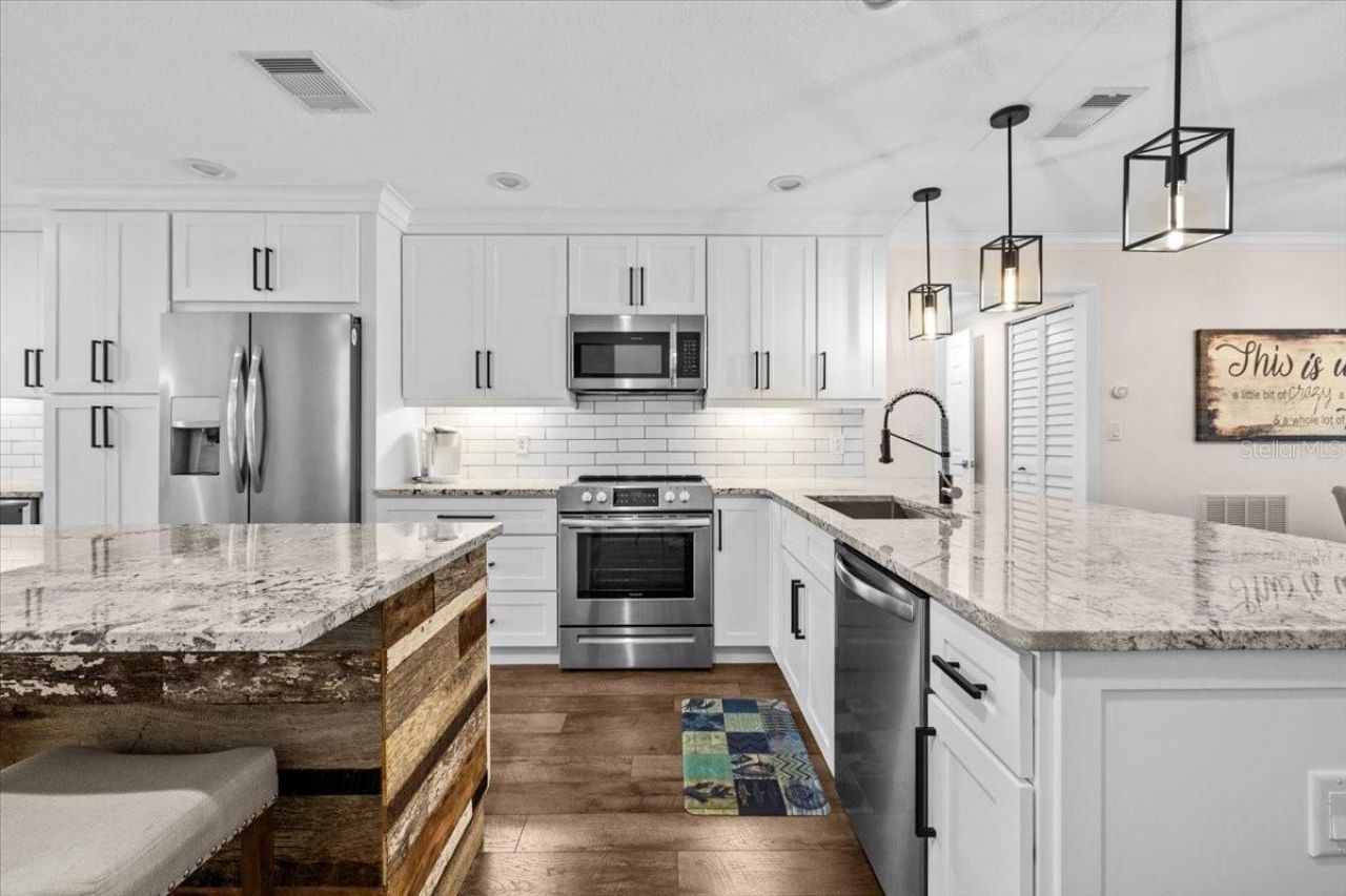 4780 Brittany Drive S, Unit 111, Saint Petersburg, FL 33715 Photo