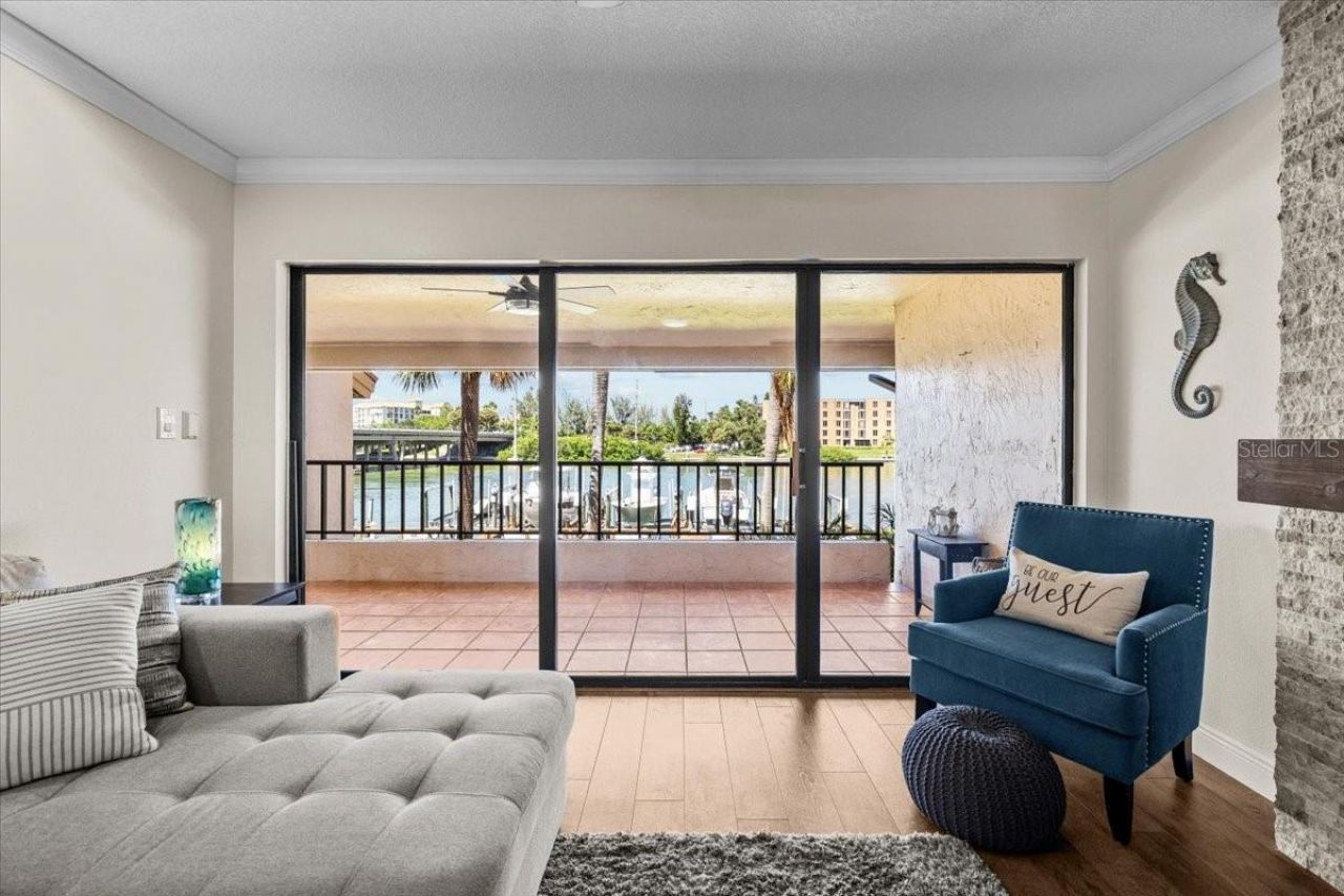 4780 Brittany Drive S, Unit 111, Saint Petersburg, FL 33715 Photo