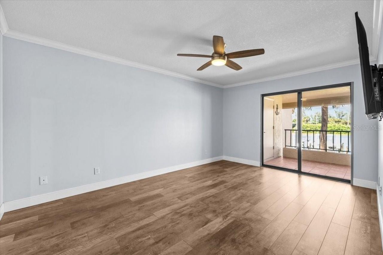 4780 Brittany Drive S, Unit 111, Saint Petersburg, FL 33715 Photo