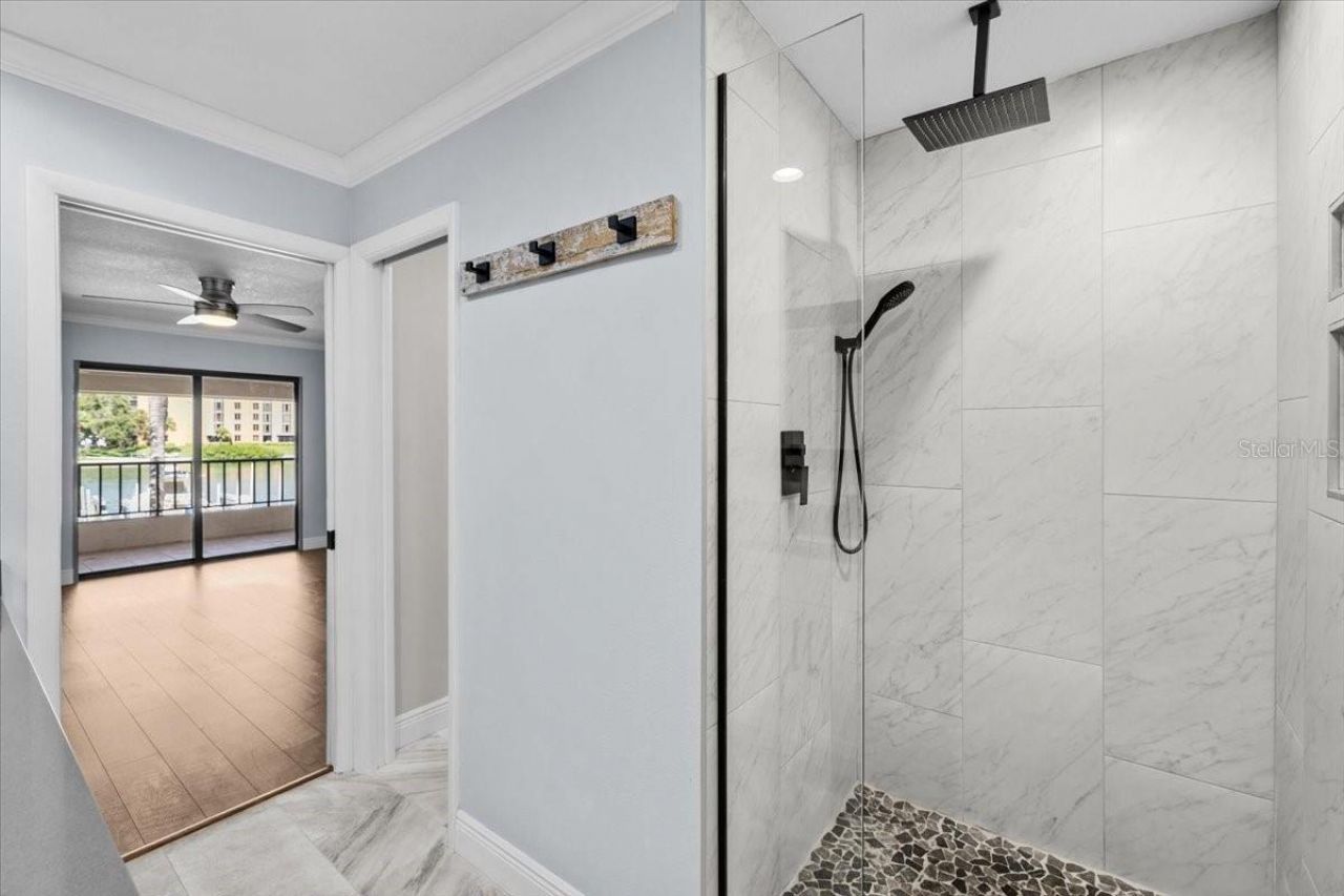 4780 Brittany Drive S, Unit 111, Saint Petersburg, FL 33715 Photo