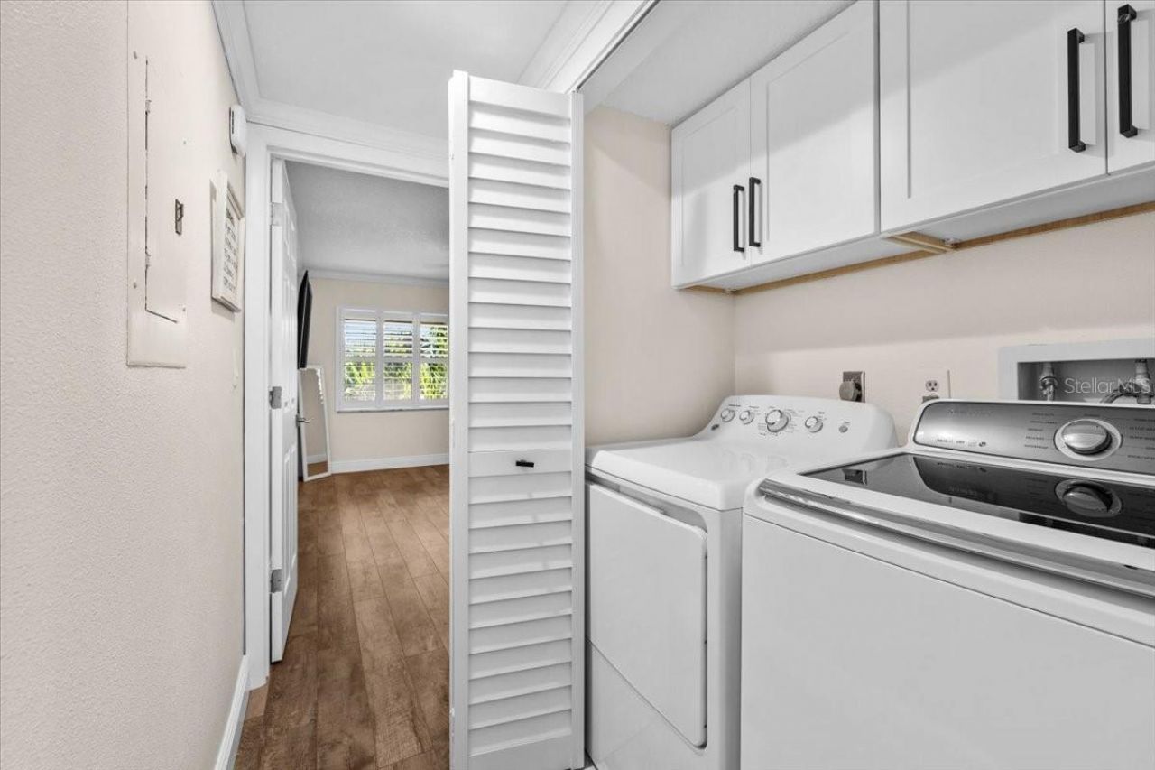 4780 Brittany Drive S, Unit 111, Saint Petersburg, FL 33715 Photo