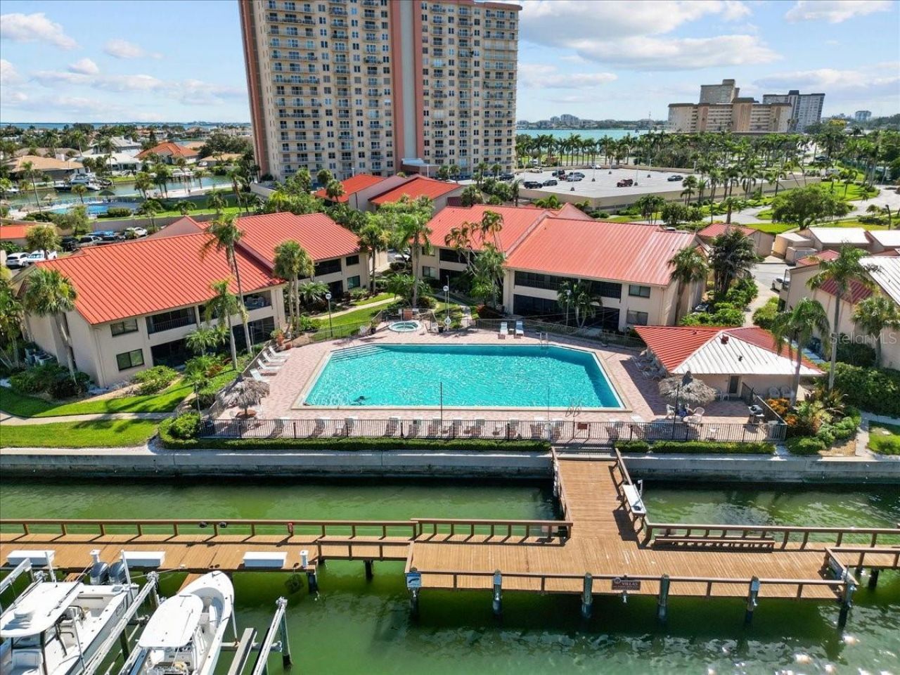 4780 Brittany Drive S, Unit 111, Saint Petersburg, FL 33715 Photo