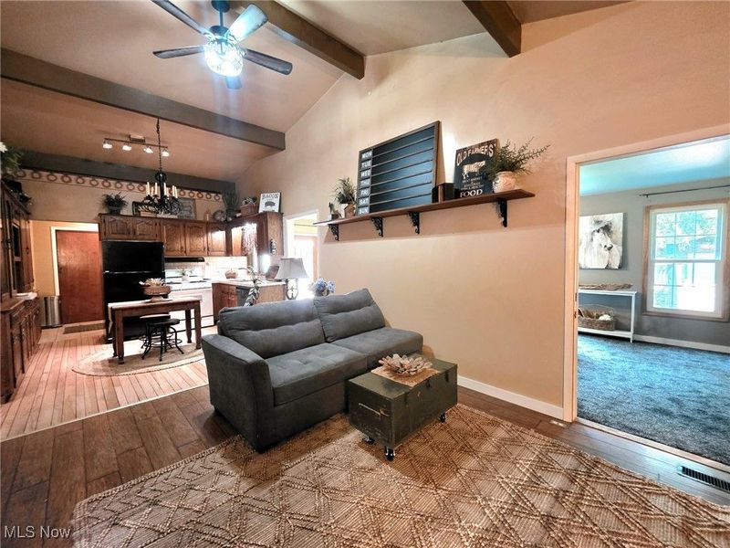 4810 Hickory Road, West Farmington, OH 44491 Photo 8