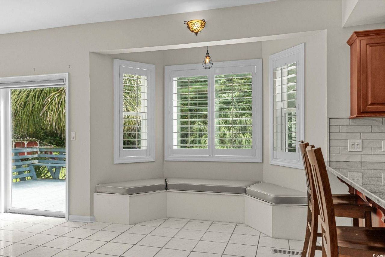 1300 Howard Ln. Photo 18