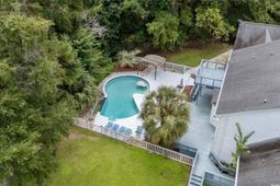 1300 Howard Ln. photo 4