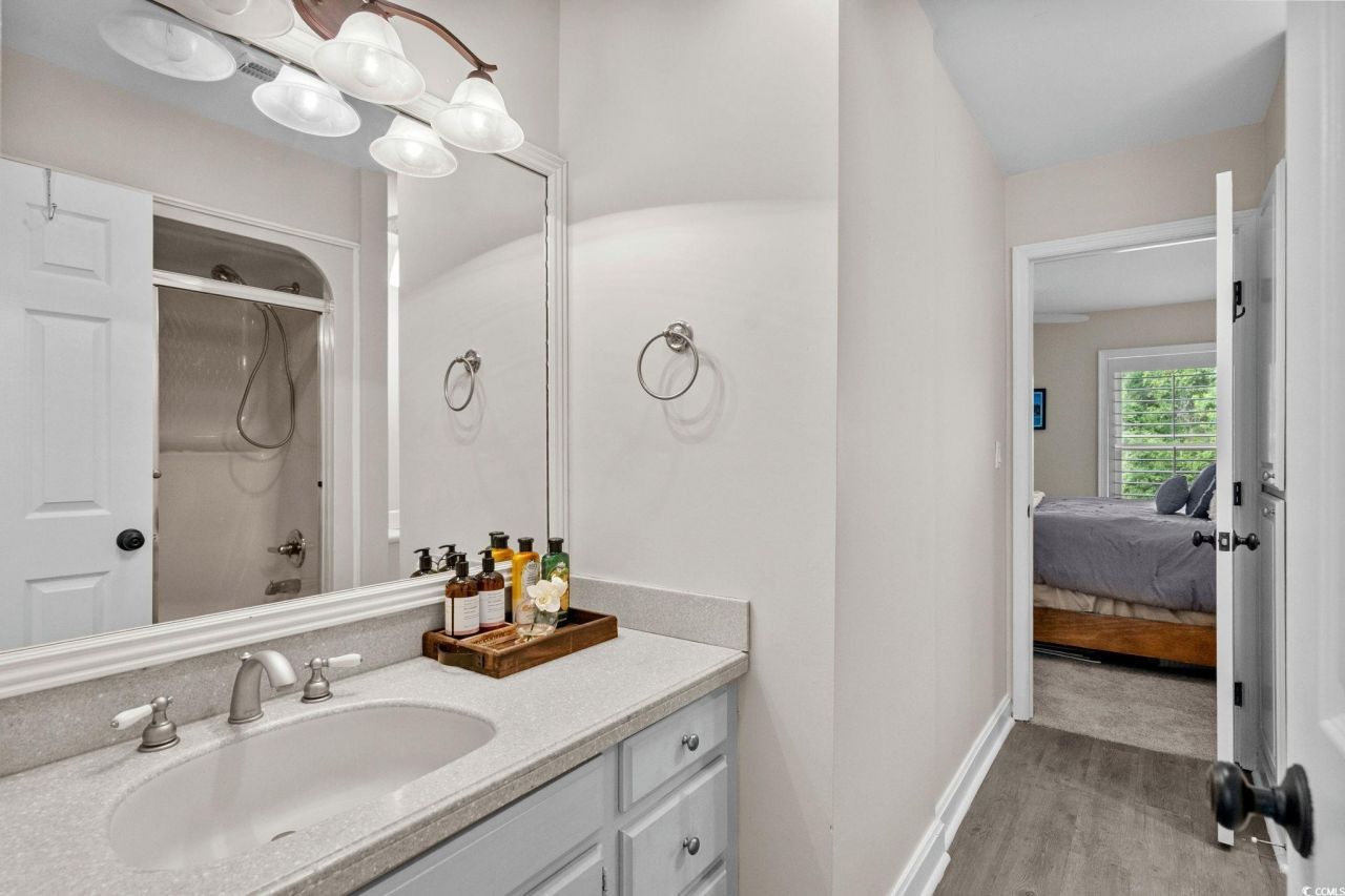 1300 Howard Ln. Photo 32