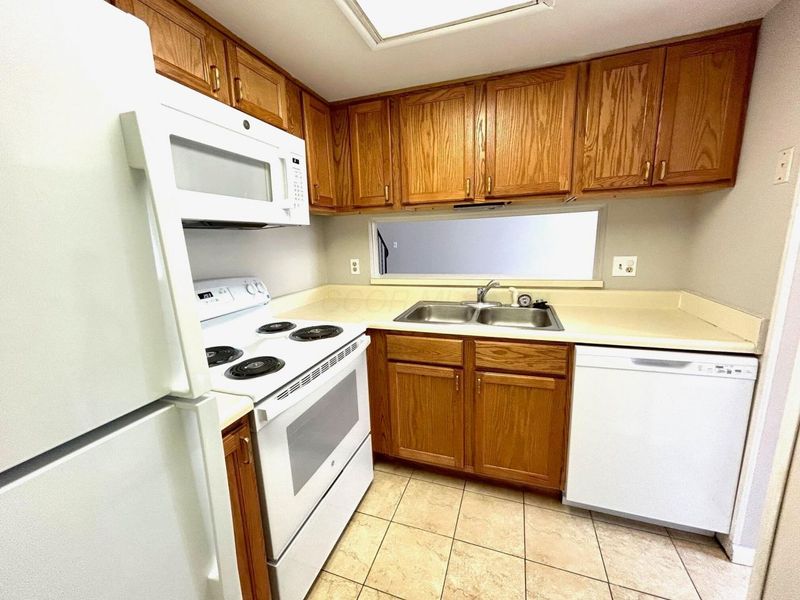 2395 Briers Drive, Columbus, OH 43209 Photo 10