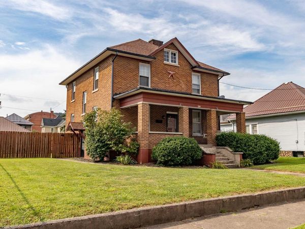 339 Court Avenue, Weston, WV 26452