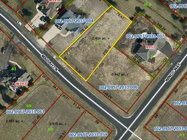 W2426 Mariah Ln, Ashippun, WI 53066