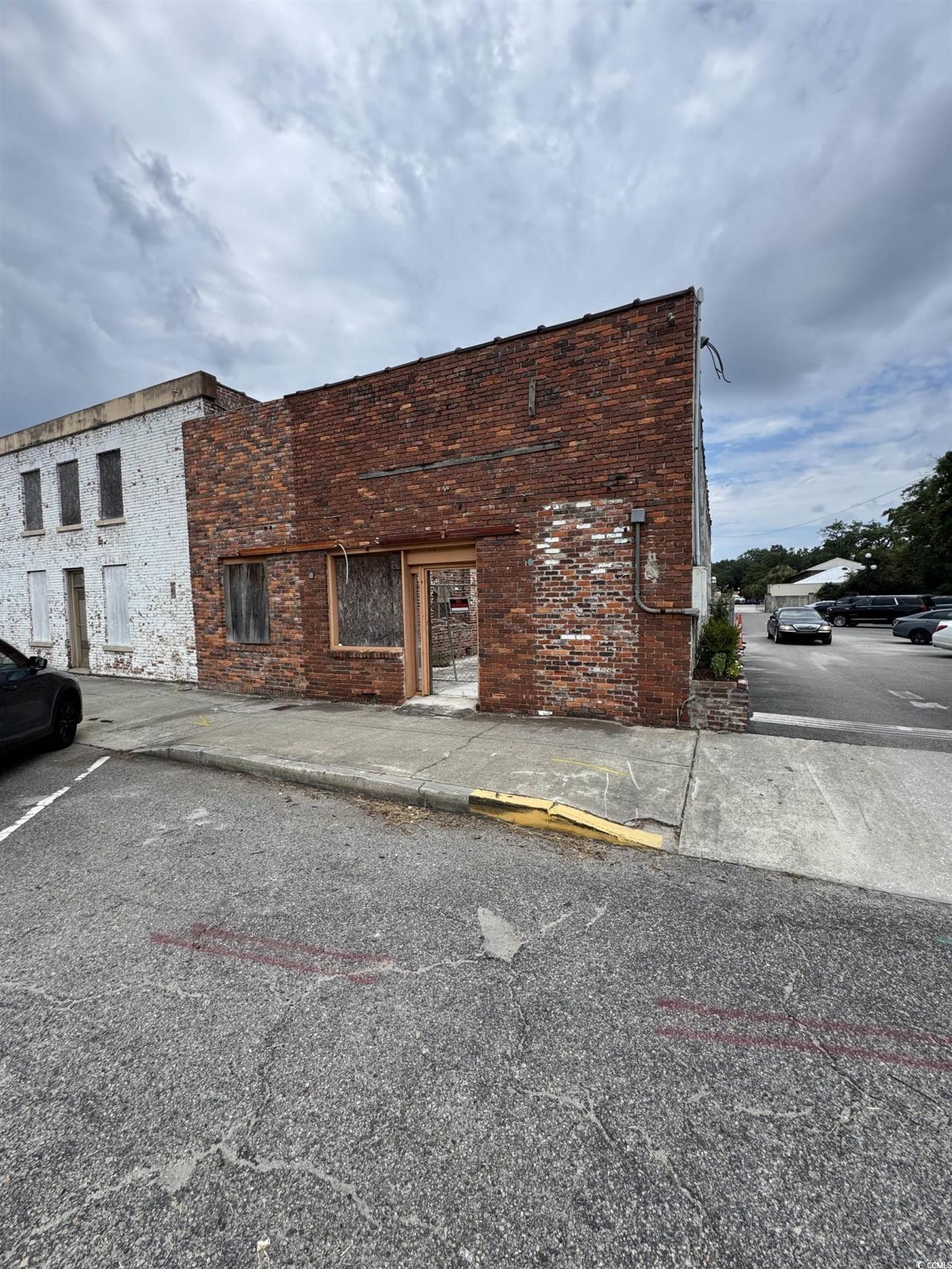 107 Orange St. Photo 5