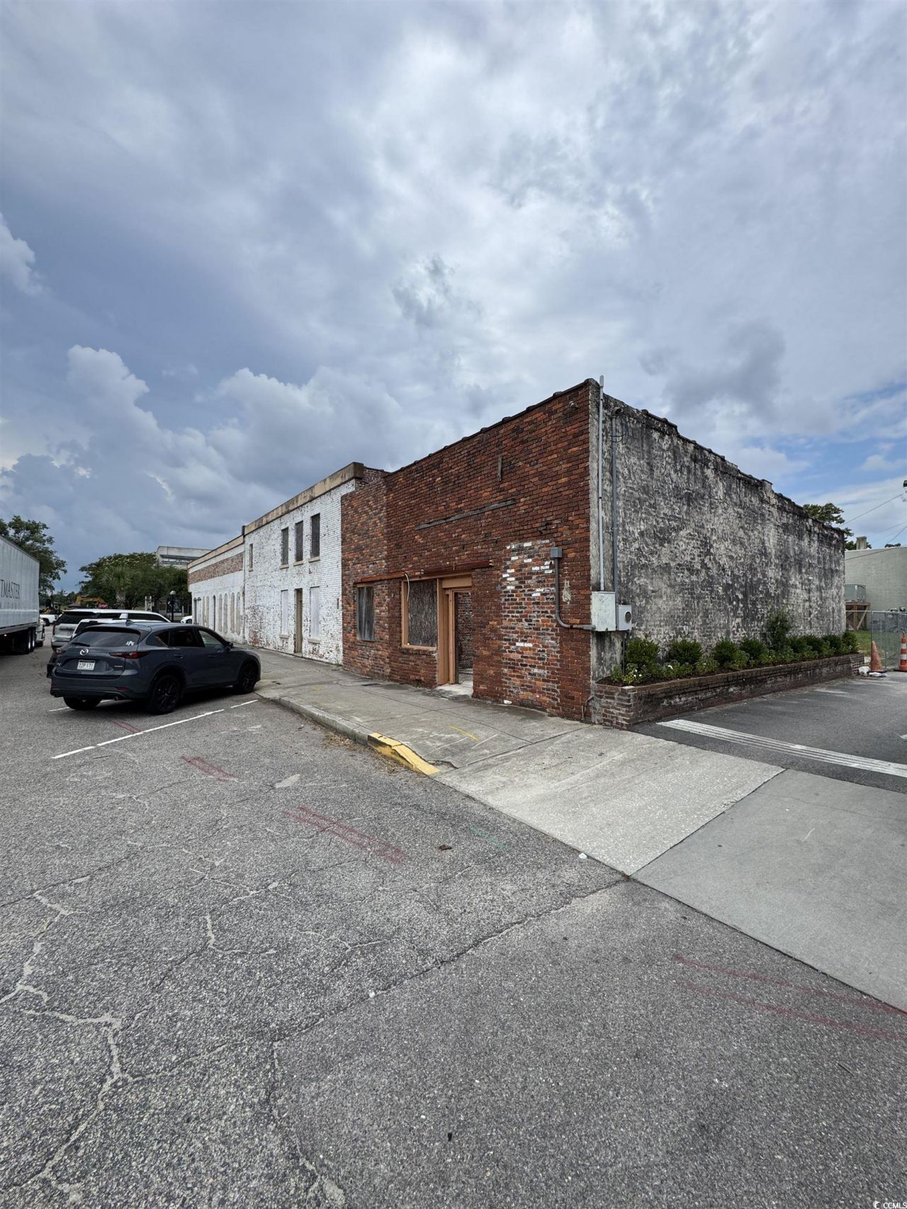 107 Orange St. Photo 6