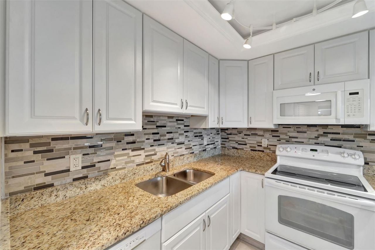 5855 Midnight Pass Road, Unit 314, Sarasota, FL 34242 Photo