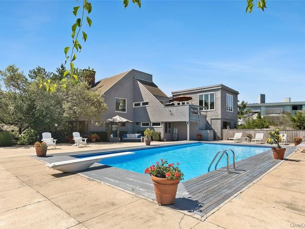 49 Gilberts Path, Amagansett, NY 11930