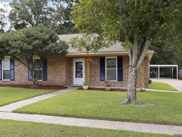 3620 Cypress Park Dr, Zachary, LA 70791
