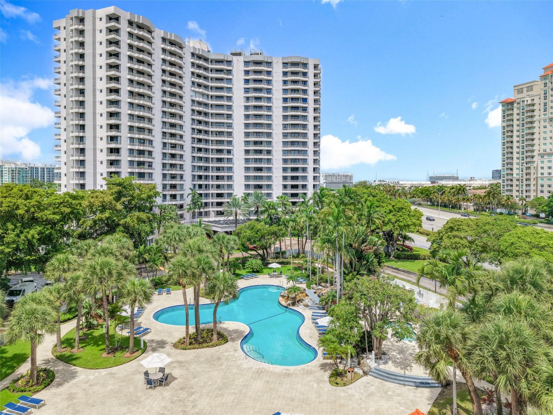 3300 NE 192nd Street, Unit 1216, Miami, FL 33180 Photo