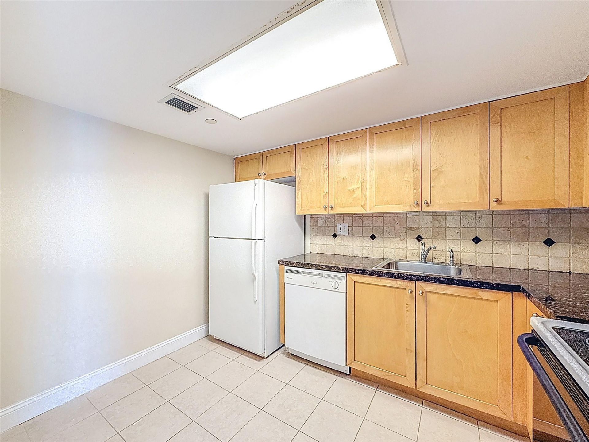 3300 NE 192nd Street, Unit 1216, Miami, FL 33180 Photo