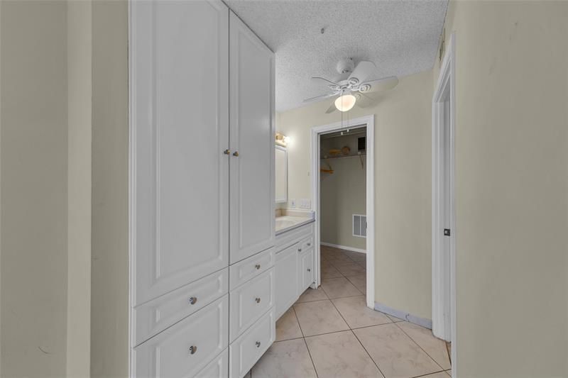 7 Royal Palm Way, Unit 4080, Boca Raton, FL 33432 Photo