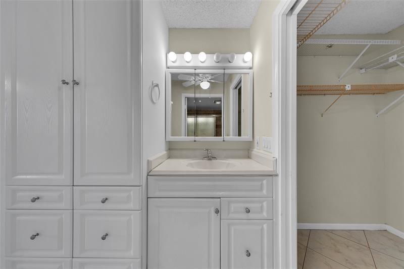 7 Royal Palm Way, Unit 4080, Boca Raton, FL 33432 Photo