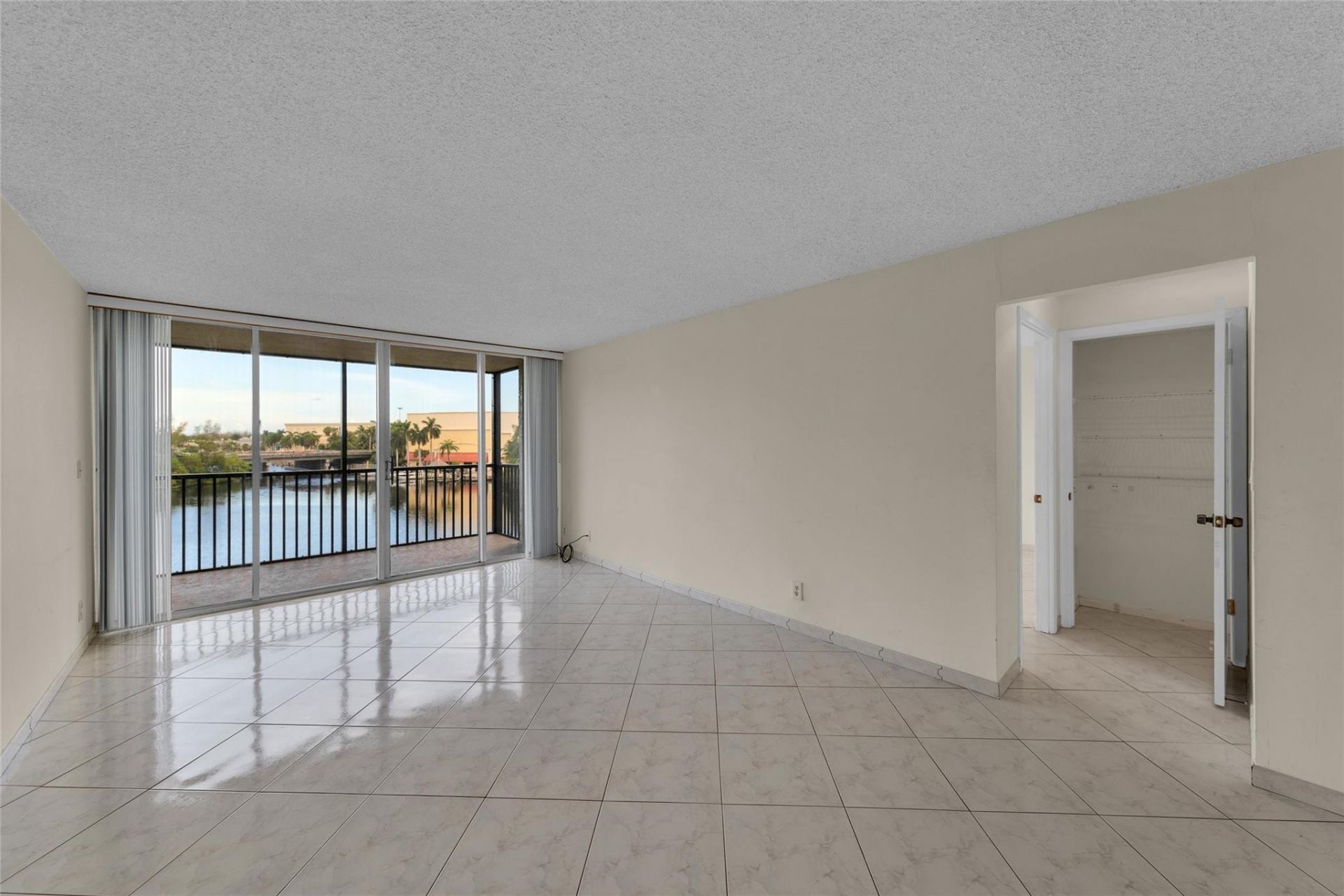 7 Royal Palm Way, Unit 4080, Boca Raton, FL 33432 Photo