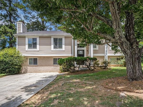 2039 RAINTREE, Lithonia, GA 30058