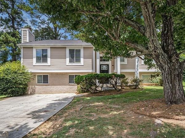 2039 RAINTREE Place, Lithonia, GA 30058