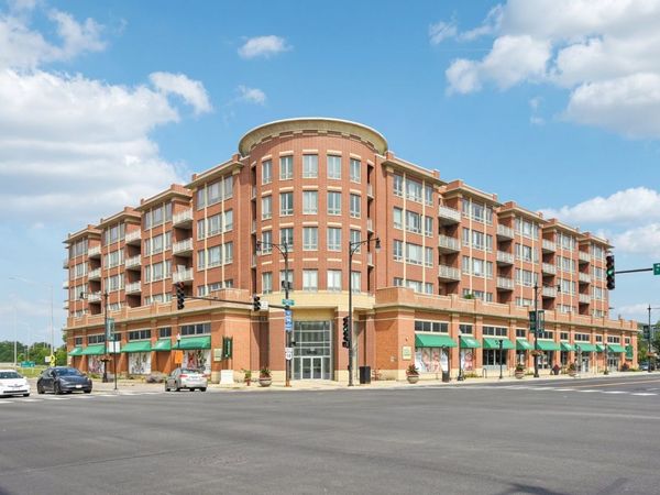 6000 N Cicero Avenue, Unit 410, Chicago, IL 60646