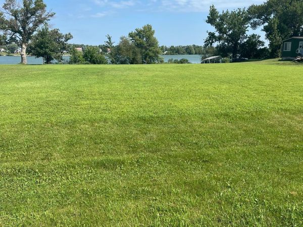 640 West Lake Street W, Avoca, MN 56114