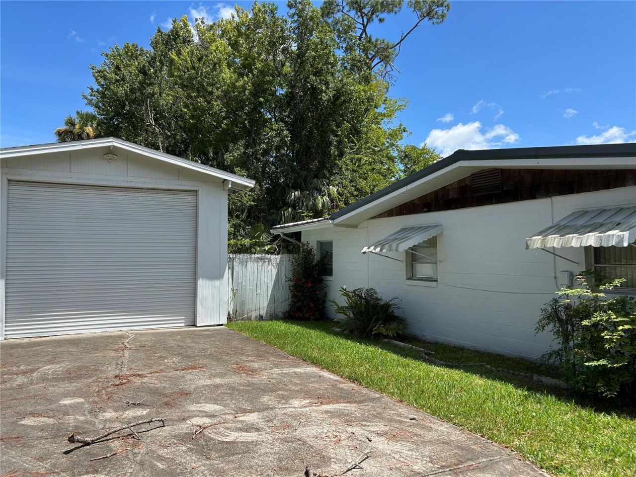 24121 Armadillo Road, Astor, FL 32102 Photo