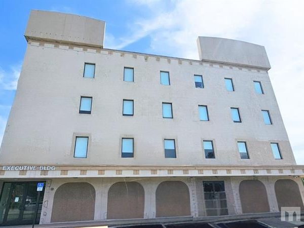 4350 W HALLANDALE BEACH BL, Pembroke Park, FL 33023