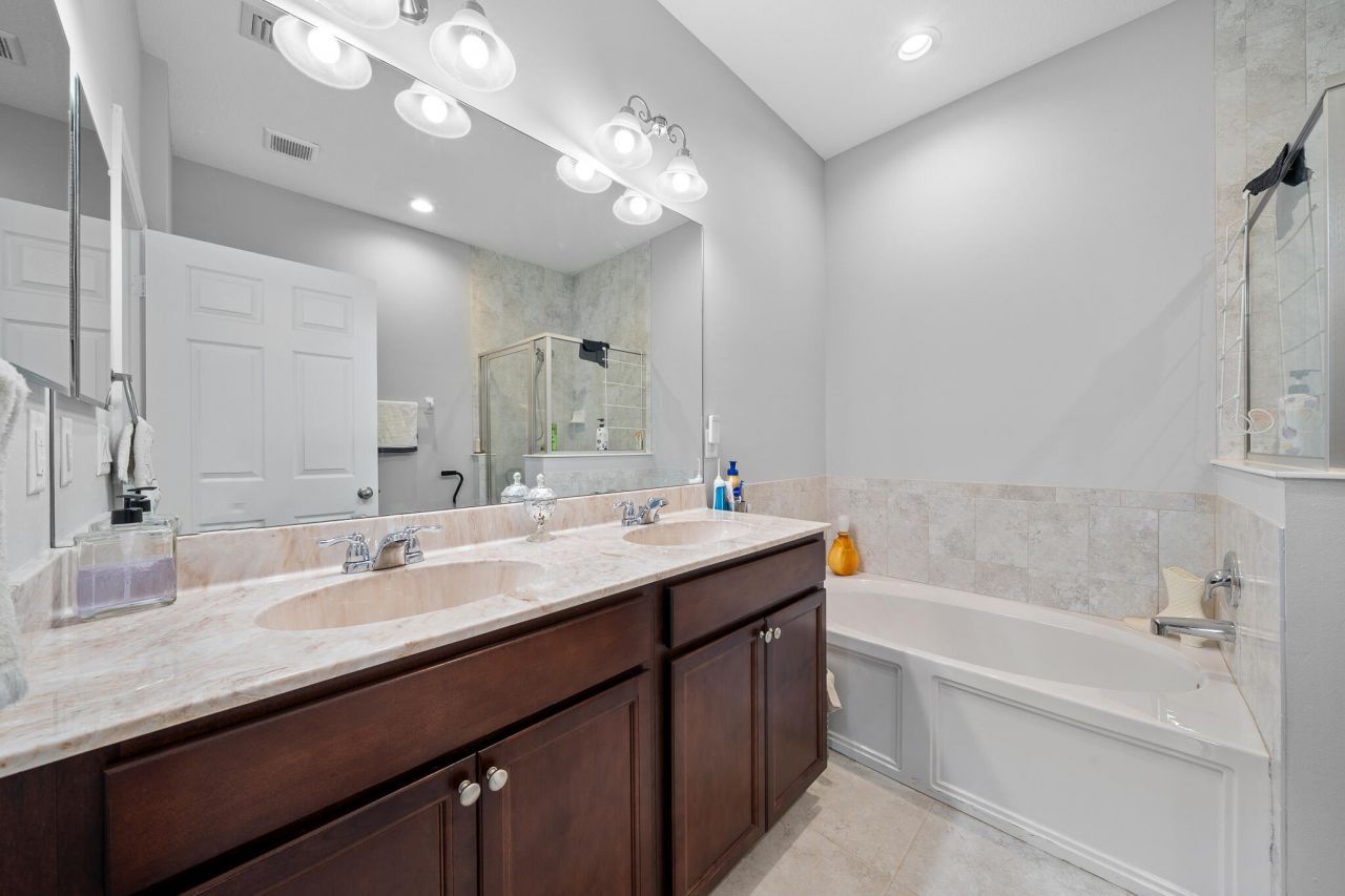9760 Palm Breezes Dr Drive, Fort Pierce, FL 34945 Photo