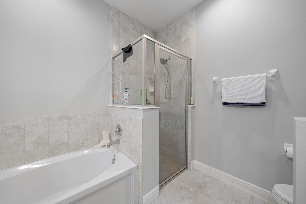 9760 Palm Breezes Dr Drive, Fort Pierce, FL 34945 Photo