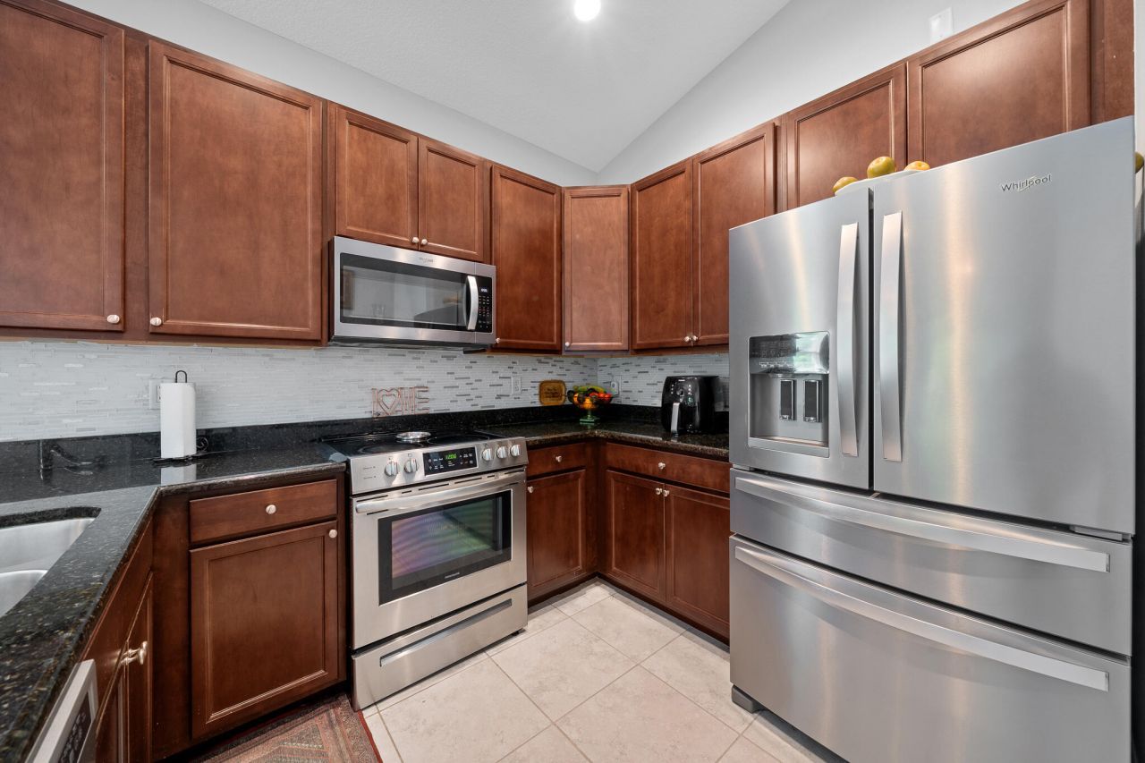 9760 Palm Breezes Dr Drive, Fort Pierce, FL 34945 Photo