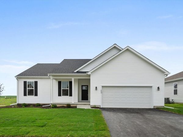 427 Riverbend Drive, Genoa, IL 60135