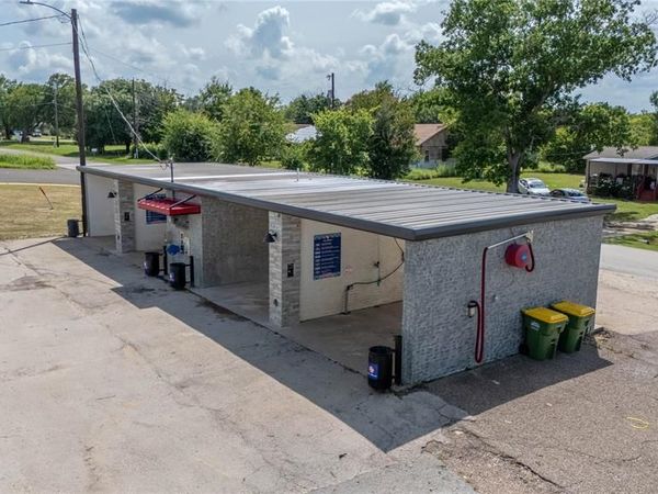 617 N Ellis, Groesbeck, TX 76642