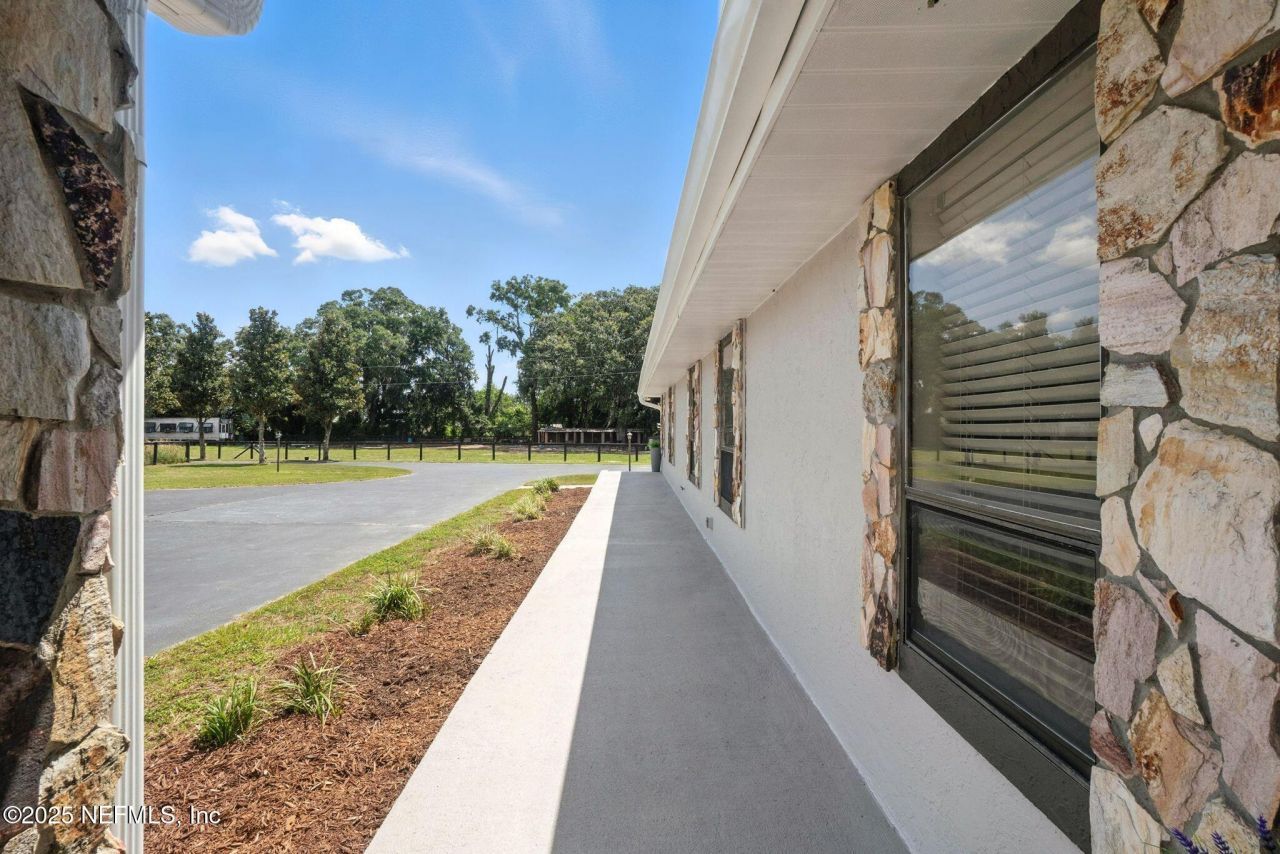 1960 SE 150th Street, Summerfield, FL 34491 Photo