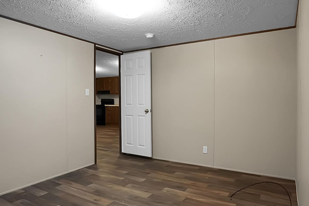 638 SW Mimosa Drive Photo 15