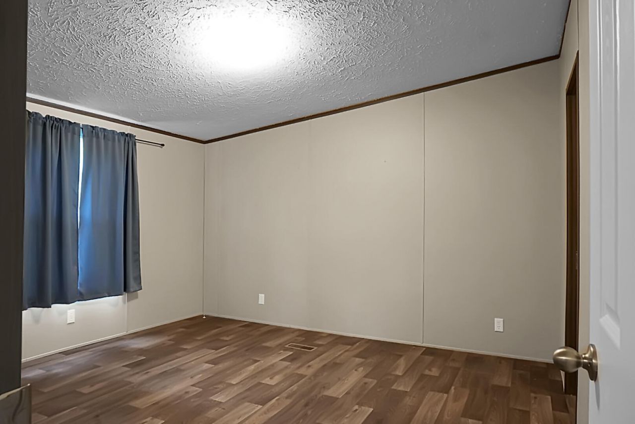 638 SW Mimosa Drive Photo 17