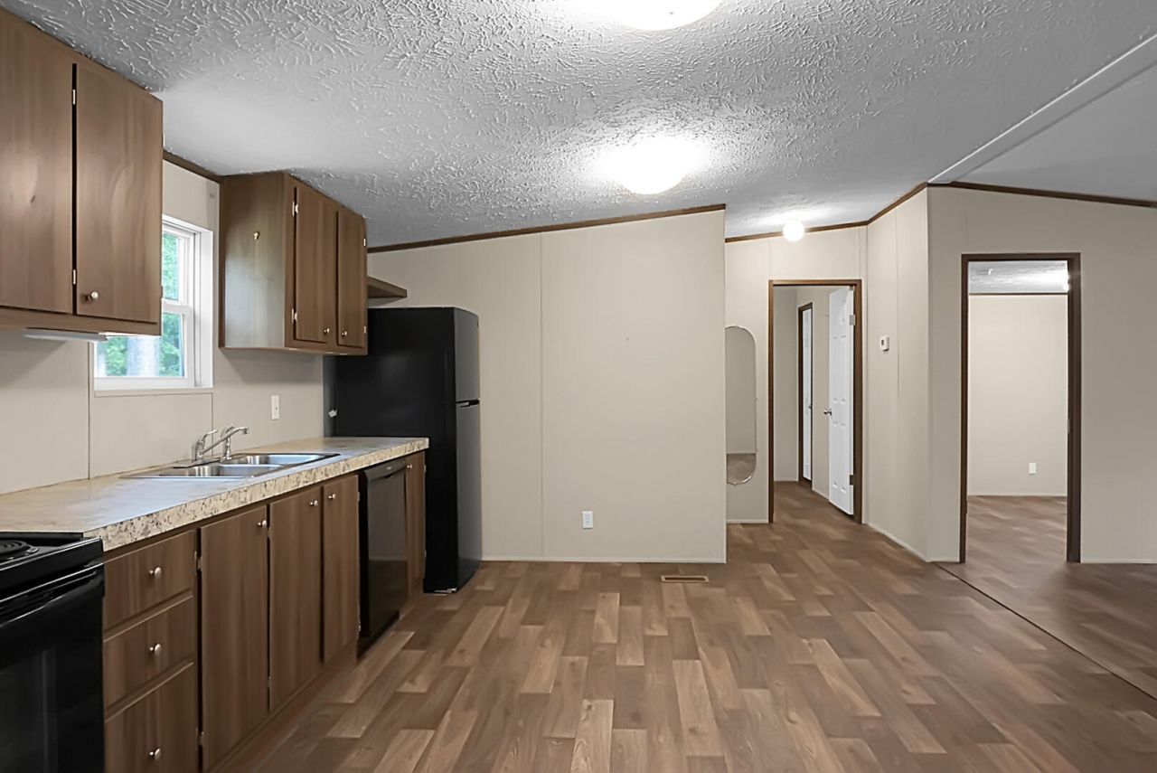 638 SW Mimosa Drive Photo 8