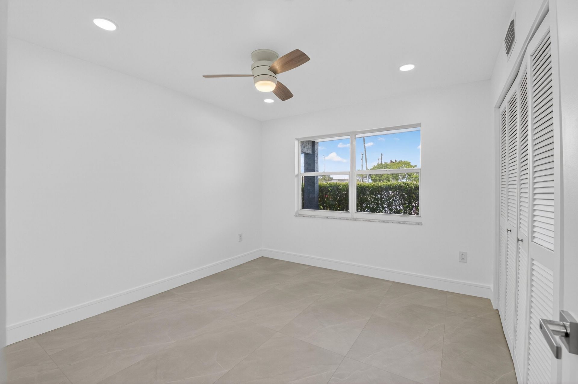 9880 Marina Boulevard, Unit 1509, Boca Raton, FL 33428 Photo