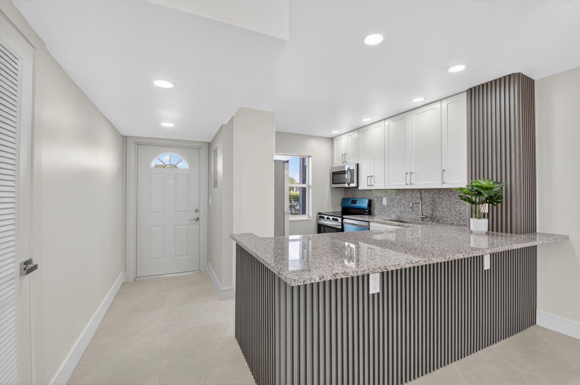 9880 Marina Boulevard, Unit 1509, Boca Raton, FL 33428 Photo