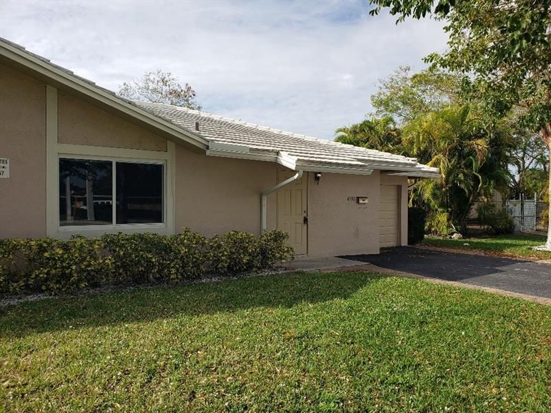 4392 Riverside Drive, Coral Springs, FL 33065 Photo