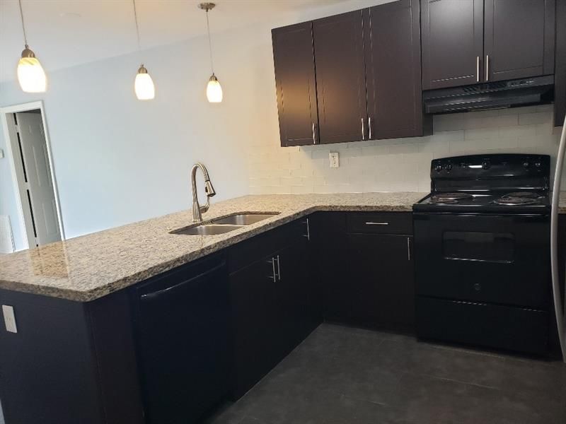 4392 Riverside Drive, Coral Springs, FL 33065 Photo