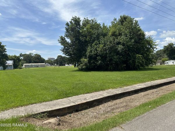 S Young Street, Abbeville, LA 70510