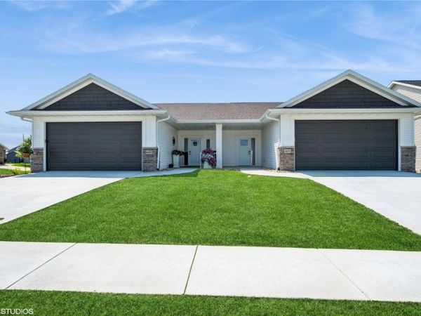 6431 Rookwood Lane, Marion, IA 52302