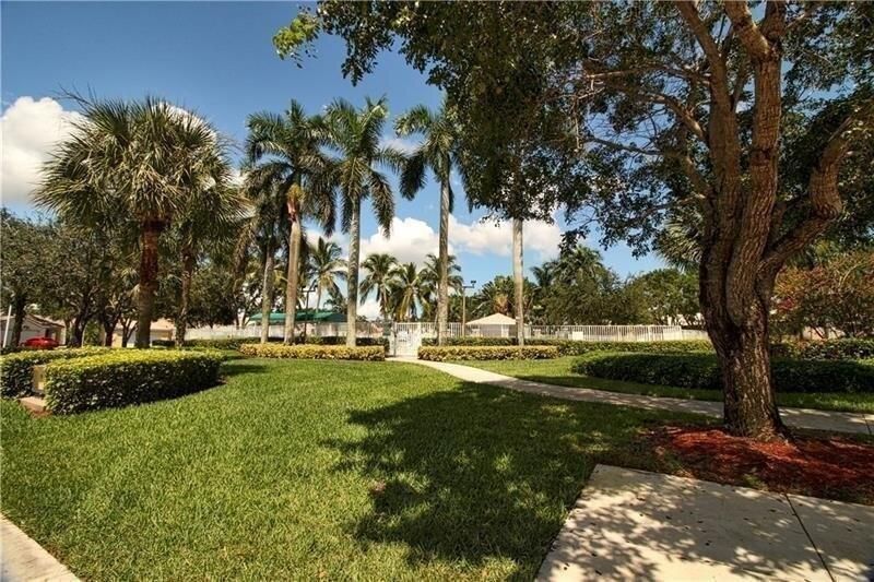 1525 Salerno Circle, Weston, FL 33327 Photo