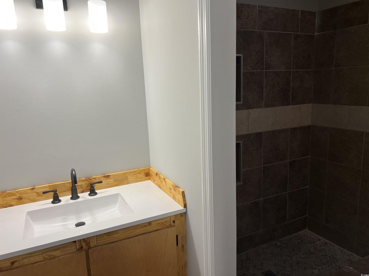 425 East Surfwind Dr. Photo 22