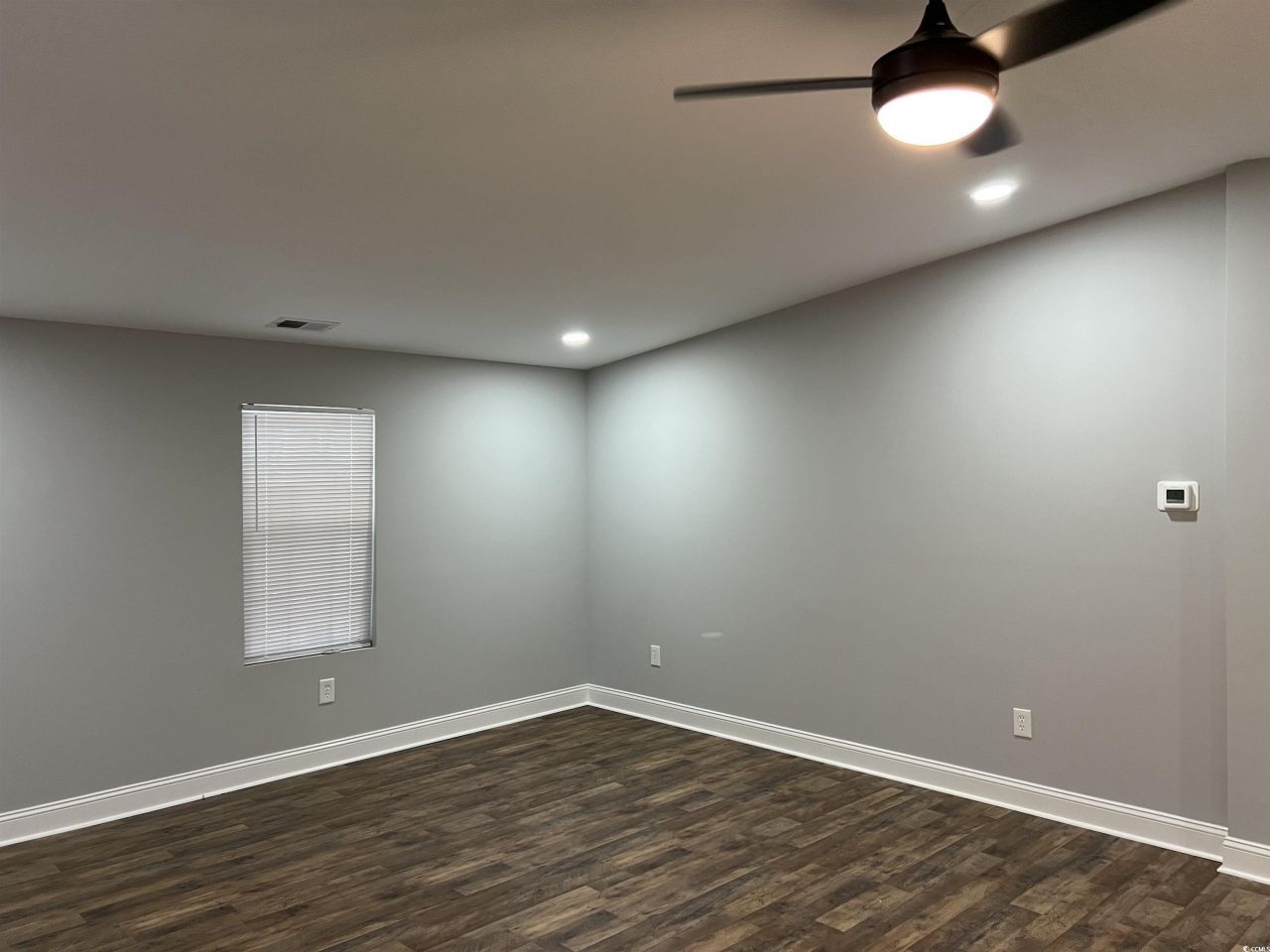 425 East Surfwind Dr. Photo 4