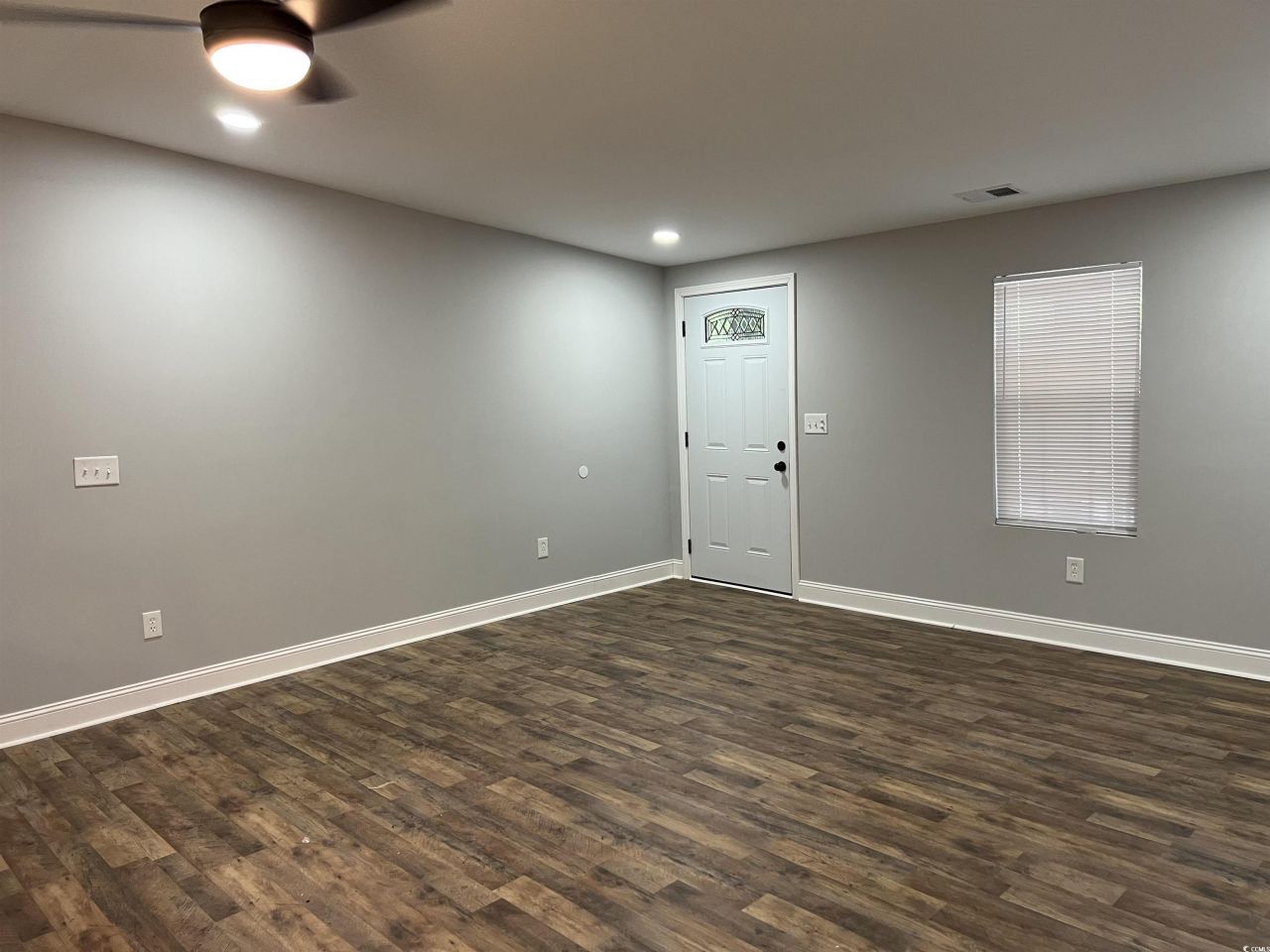 425 East Surfwind Dr. Photo 7