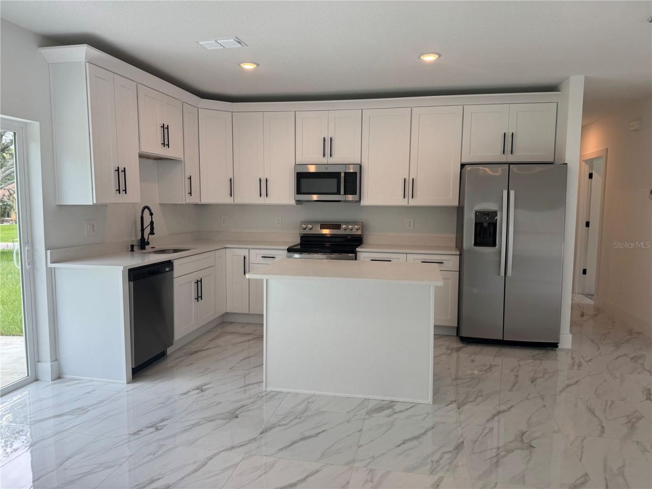 2007 W Hamshire Blvd, Dunnellon, FL 34434 Photo