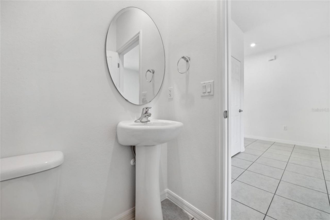 12983 Trovita Drive, Grand Island, FL 32735 Photo